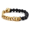 Bracciale da uomo con catena cubana dorata, pietre laviche e teschi in metallo - Catena Cubana Pietra Lavica Giuntata / Oro