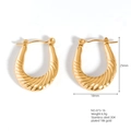 Irregular U-shaped golden twisted hoop earrings in 18k gold plated stainless steel - Spiral Twist U-Hoop (25x18mm)