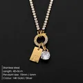 Collana in acciaio inox placcato oro 14K con strass, ciondolo lettera P e cristallo - Lettera P