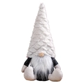 Noordse kerstkabouter met witte kunstbontmuts en grijs pak als decoratie - Wit