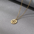 Collar de acero inoxidable dorado con colgante Árbol de la Vida y cadena en O sobre fondo - Dorado
