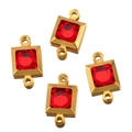Set di quattro connettori quadrati in acciaio dorato con vivaci cristalli rossi - Quadrato / Oro-Rosso