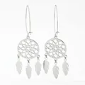 Boucles d'oreilles attrape-rêves argentées avec motifs circulaires et trois plumes - Or Blanc (PDE985)