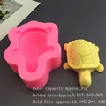 Detaillierte rosa Schildkröten-Silikonform mit 95g Kapazität und fertiges gelbes Produkt - Extra Große Schildkröte