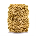 Dettaglio di un rotolo di catena a O in acciaio inossidabile dorato per la creazione di gioielli - Diametro Catena 16mm*1 Metro / Oro