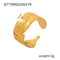 Minimalistischer goldener Federring mit strukturierter Metalloberfläche für Damen - A779-Feder Offener Ring