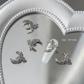 Breloques à ongles gothiques en croissant de lune et papillon en alliage argenté brillant - #05 Lune Papillon