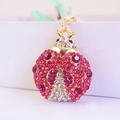 Süßer Schlüsselanhänger mit rosa Marienkäfer und glitzernden Strasssteinen - Rosa