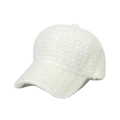 Gorra de béisbol de felpa blanca con textura de piel sintética y visera curva - Blanco