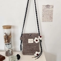 Borsa a tracolla in lana marrone grigio con fiore a maglia bianco e cinturino intrecciato - Jacquard Fiori Grigi
