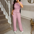 Completo casual rosa da donna con t-shirt a maniche corte e pantaloni con coulisse - S / Rosa