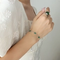 Eleganter 18K vergoldeter Titanarmband und Ring mit grünen Smaragd-Zirkonia für Damen - 15+5cm / Stahlfarbe