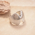 Silberne Muschelform