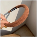Diadema acolchada de ante marrón con etiqueta artesanal, accesorio de pelo vintage - Marrón Oscuro