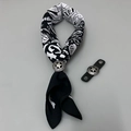 Vintage-Bandana-Set aus Baumwolle mit schwarzem Muster und Leder-Schieber mit Stern - Schal-Set / Schwarze Seefahrt mit Sternschnalle