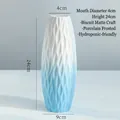Blue gradient ceramic vase with water ripple texture and matte finish, height 24cm - Large Mulei - Gradient Blue