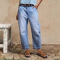 Dames jeans met rechte wijde pijpen in gewassen blauw met bruine lederen riem detail - S / Lichtblauw