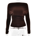 Off-shoulder top met lange mouwen in chocoladebruin met geplooide textuur - S / koffiekleur