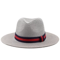 Detailansicht grauer Strohhut mit rot-blau gestreiftem Hutband für Herren und Damen - M (56-58cm) / Grau