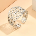 Elegant vintage hollow flower pattern open ring in silver stainless steel for women - Silver