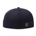 Bonnet docker en mesh respirant bleu marine avec une petite plaque en métal doré - Réglable / Bleu marine