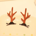 Paire de pinces à cheveux bois de renne marron avec fourrure sur un plat en céramique - Pince à cheveux 1# (Paire)