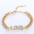 Pulsera de cadena cubana dorada de acero inoxidable con letras LOVE y piedras brillantes - Dorado