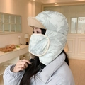 Winter thermal trapper hat with fleece lining and integrated face mask in beige marble print - Off-white Camouflage