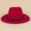 Chapeau fedora en laine rouge avec ceinture en cuir bohème et boucle en bronze rétro - M (56-58cm) / Rouge