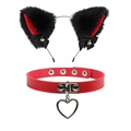Détail du serre-tête oreilles de chat avec clochettes dorées et collier à cœur rouge - Ensemble Choker Blanc Coeur / Blanc/Intérieur Rose