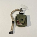 Armeegüne Canvas-Minitasche mit verstellbarem Lanyard für Kopfhörer und Kleinteile - Dunkelgrüne 1982 Mini-Geldbörse mit Seil