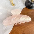 Roze parelmoer acryl haarklem met een elegante marmeren textuur voor dames - 9cm / Rookroze