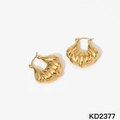 Polished golden croissant hoop earrings with a pleated texture in a minimalist design - Pleated Croissant Texture (KD2377)