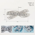 Détail de la pince à cheveux nœud en strass de luxe, largeur 7,5cm et poids net de 17g - Argent