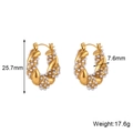 Golden twisted hoop earrings with white pearls, height 25.7mm and width 7.6mm dimensions - Twisted Hoop Earrings with Spliced Zircon and Pearls - Gold