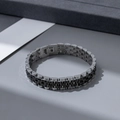 Bracciale da uomo in acciaio al titanio argento e nero con chiusura pieghevole sicura - Cinque Perle Dritte Nere Da 8 Mm