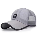 Gorra de béisbol de malla gris transpirable para hombre y mujer con parche negro - Gris claro