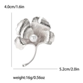 Dettaglio spilla foglia di ginkgo argento con perla, misura 4,0x5,2cm, peso 16g - Argento