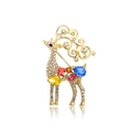 Eleganter goldener Rentier-Anstecknadel mit Kristallen und bunten Edelsteinen auf Weiß - Bunter Edelstein-Rentier