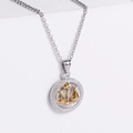 Collier avec pendentif signe du zodiaque Balance bicolore argent et doré sur blanc - Balance