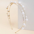 Diadema dorada de doble capa con elegantes perlas blancas de diferentes tamaños - Dorado (C9323)