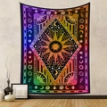Dettaglio dell'arazzo bohémien sole e luna con vivaci colori dell'arcobaleno sul muro - Astrologia Multicolore (GT107504) / 73X95CM (Spazzolato Transfrontaliero)