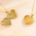Gold Heart Wave Pattern Locket