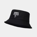 Détail d'un chapeau bob en coton noir avec texte religieux blanc et motif de croix - NORMAL ISN'T COMING BACK. JESUS IS. Noir