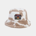 Dettaglio cappello alla pescara peluche maculato con toppa a forma di radio retrò - M (56-58cm) / Cachi