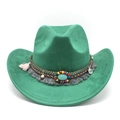 Détail du chapeau de cowboy en daim vert émeraude avec bande perlée bohème et turquoise - M (56-59cm) / Vert Herbe Daim