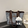 Grande borsa tote blu denim con finiture in pelle marrone e ciondolo a nuvola - Con Ciondolo a Nuvola / Blu