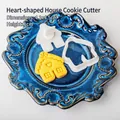 Heart house shaped cookie cutter for Christmas baking, plastic mold size 4.1x4.5cm - Christmas Heart House