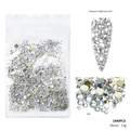 Dettaglio macro di 1440 strass AB trasparenti per unghie con vista dell'applicazione - 1440 Pz Strass Fondo Oro Bianco
