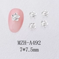 Detalle de dijes de camelia para uñas con pétalos plateados y centro de perla, 7x7.5mm - Flor de Perla Plateada (A492)